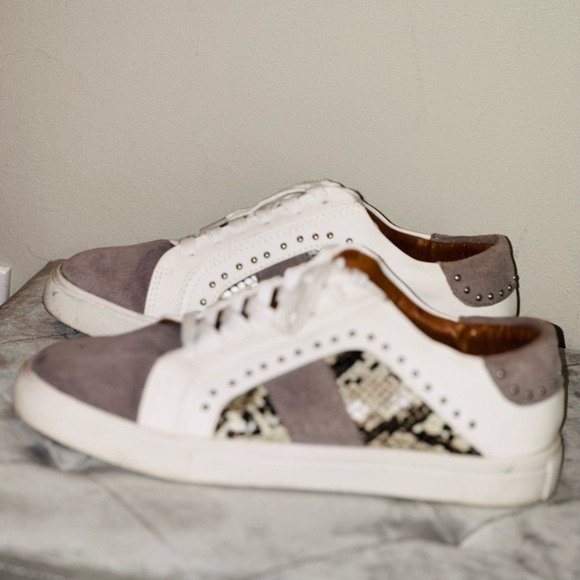 Steve Madden Annita Snake Skin Suede Sneakers shoe Womens - Picture 2 of 9